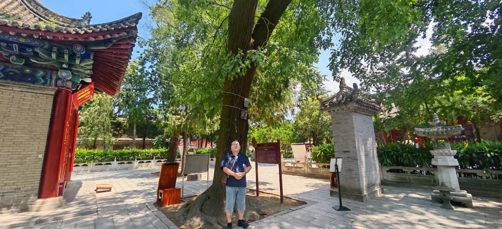 草堂寺：千年古刹的灵性之旅